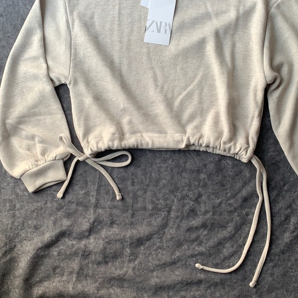 Zara women’s beige ruched soft sweatshirt| Size S - Picture 7 of 11